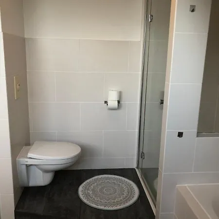 Daire Schoene Helle 3 Zimmer In Guter Lage Köln